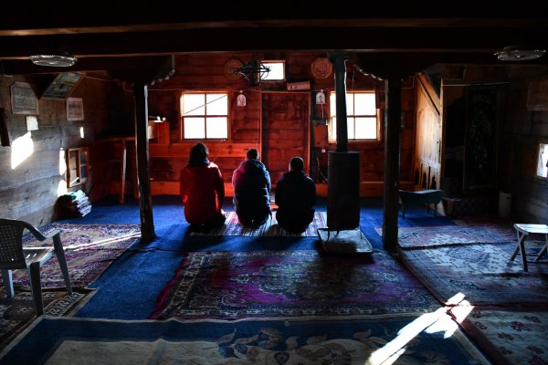 Pirahmetli Camii